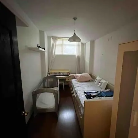 Comfortable With A Garden In A Gated Community 아파트 이스탄불