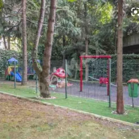 Comfortable With A Garden In A Gated Community 이스탄불